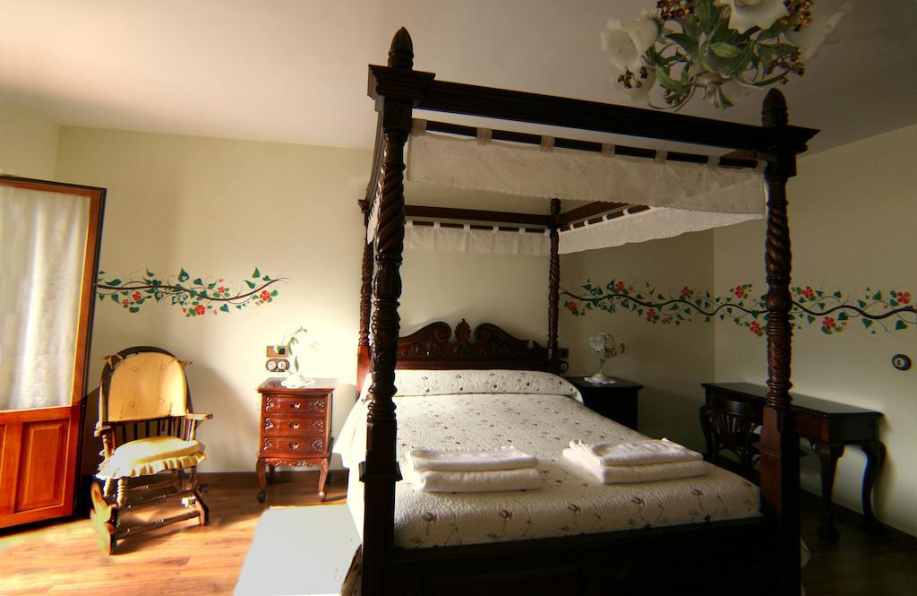 Hotel Casa Ana Vega de Espinareda Habitación foto